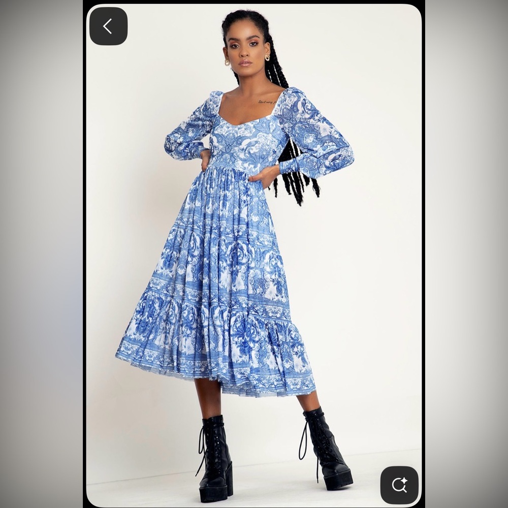 Blackmilk Chinoiserie Tier Romance Dress M Blue and White Long Sleeve Dress